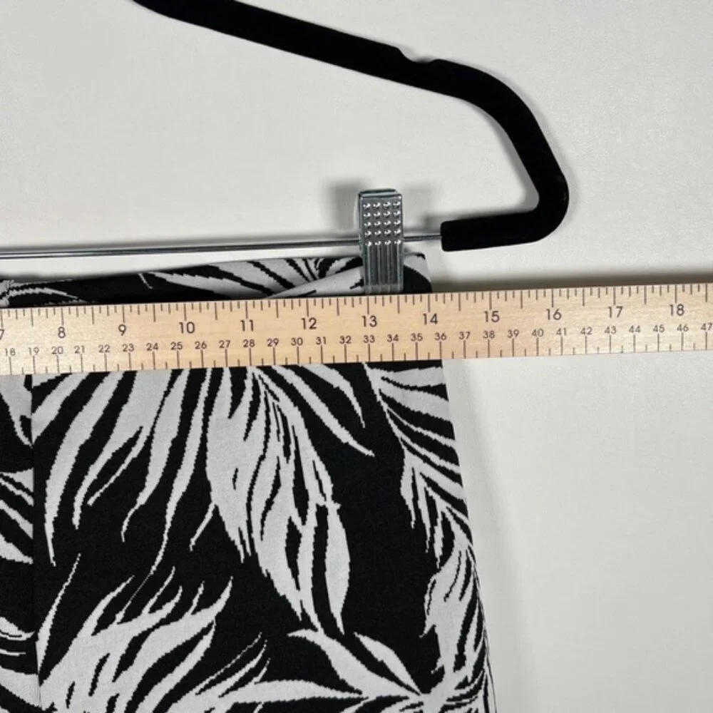 NWT ZARA Black/White Leaf Flare‎ Jacquard Pants High Waist Elastic Waist Sz L
